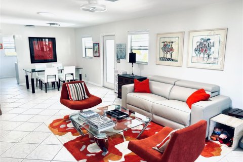 Touwnhouse à vendre à Delray Beach, Floride: 2 chambres, 88.26 m2 № 2084546 - photo 2