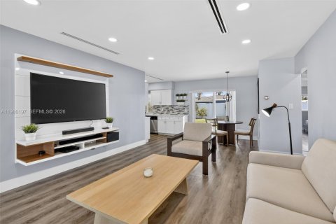 Купить виллу или дом в Тамарак, Флорида 2 спальни, 101.26м2, № 2043609 - фото 9