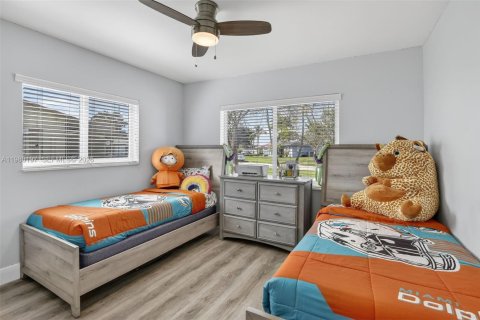 Купить виллу или дом в Тамарак, Флорида 2 спальни, 101.26м2, № 2043609 - фото 22