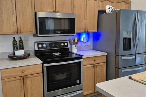 Villa ou maison à louer à Mount Dora, Floride: 3 chambres, 206.61 m2 № 1901786 - photo 3