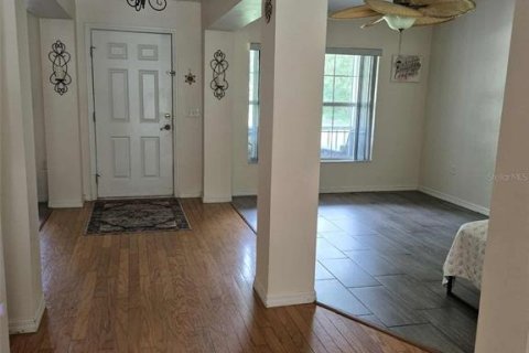 Villa ou maison à louer à Mount Dora, Floride: 3 chambres, 206.61 m2 № 1901786 - photo 8