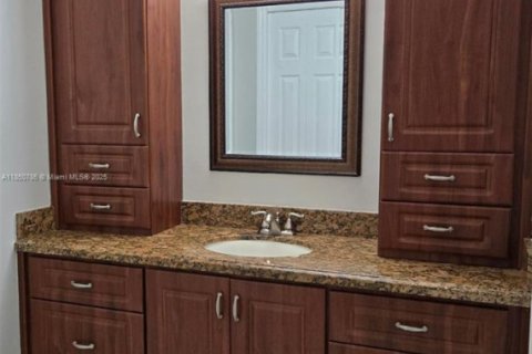Condo in Weston, Florida, 2 bedrooms  № 1854957 - photo 13