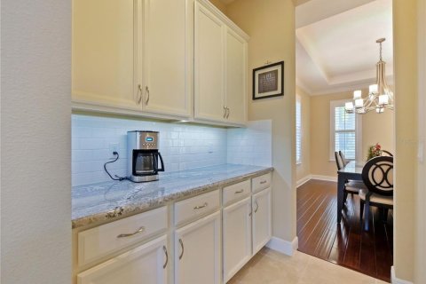 House in Lake Mary, Florida 4 bedrooms, 397.81 sq.m. № 1586683 - photo 14