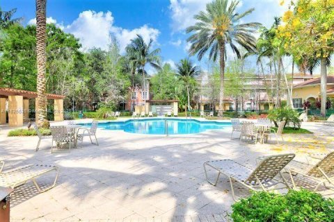 Condo in Coral Springs, Florida, 1 bedroom  № 1960646 - photo 22