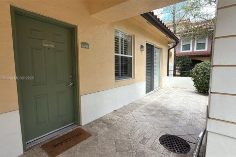 Condo in Coral Springs, Florida, 1 bedroom  № 1960646 - photo 14
