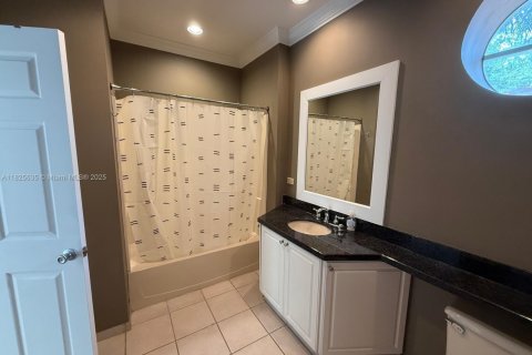 Condo in Coral Springs, Florida, 1 bedroom  № 1960646 - photo 10