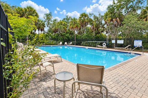 Touwnhouse à louer à Tampa, Floride: 2 chambres, 111.48 m2 № 2388705 - photo 5