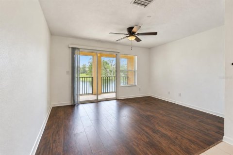 Touwnhouse à louer à Tampa, Floride: 2 chambres, 111.48 m2 № 2388705 - photo 11