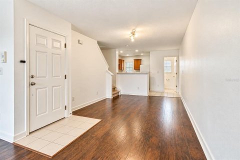 Touwnhouse à louer à Tampa, Floride: 2 chambres, 111.48 m2 № 2388705 - photo 7
