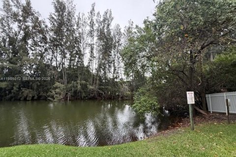 Condominio en venta en Davie, Florida, 2 dormitorios, 91.97 m2 № 2048651 - foto 4