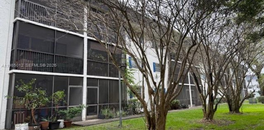 Condominio en Davie, Florida, 2 dormitorios  № 2048651