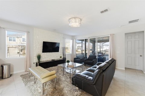 House in SOLARA RESORT in Kissimmee, Florida 7 bedrooms, 328.22 sq.m. № 2105956 - photo 5