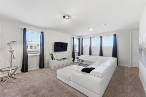 House in SOLARA RESORT in Kissimmee, Florida 7 bedrooms, 328.22 sq.m. № 2105956 - photo 22