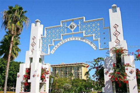 Condominio en alquiler en Sarasota, Florida, 2 dormitorios, 97.64 m2 № 1737420 - foto 29