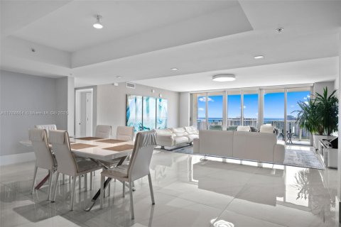 Condo in Sunny Isles Beach, Florida, 4 bedrooms  № 1867567 - photo 7