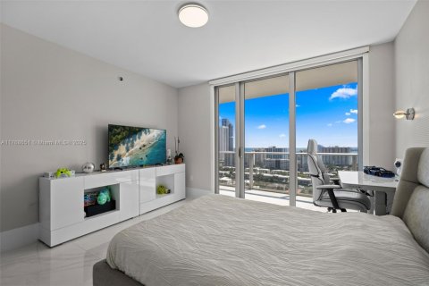 Condo in Sunny Isles Beach, Florida, 4 bedrooms  № 1867567 - photo 23