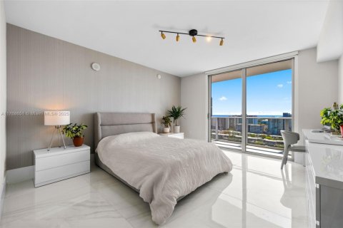 Condo in Sunny Isles Beach, Florida, 4 bedrooms  № 1867567 - photo 17