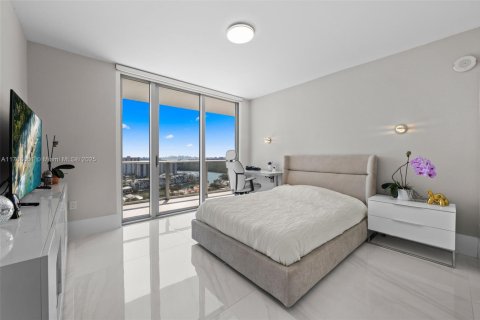 Condo in Sunny Isles Beach, Florida, 4 bedrooms  № 1867567 - photo 22