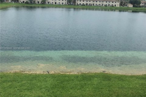 Copropriété à louer à Homestead, Floride: 2 chambres, 75.72 m2 № 2040269 - photo 13