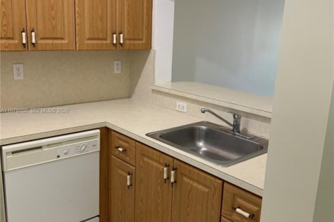 Copropriété à louer à Homestead, Floride: 2 chambres, 75.72 m2 № 2040269 - photo 9