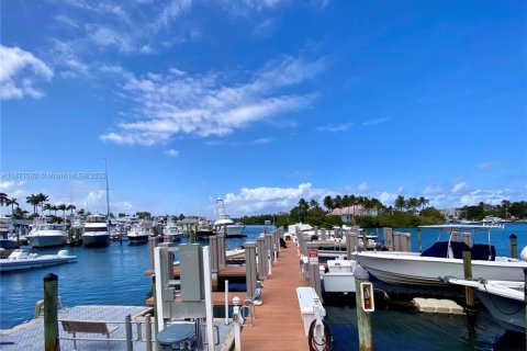 Copropriété à vendre à Lighthouse Point, Floride: 1 chambre, 102.19 m2 № 1979648 - photo 30