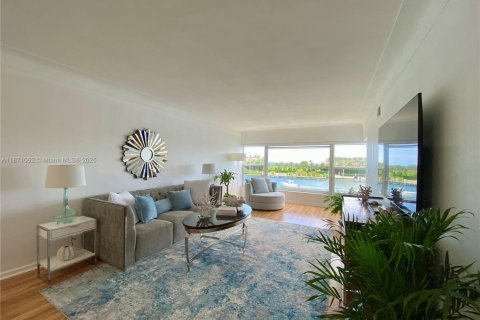 Copropriété à vendre à Lighthouse Point, Floride: 1 chambre, 102.19 m2 № 1979648 - photo 6