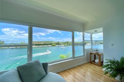 Copropriété à vendre à Lighthouse Point, Floride: 1 chambre, 102.19 m2 № 1979648 - photo 23