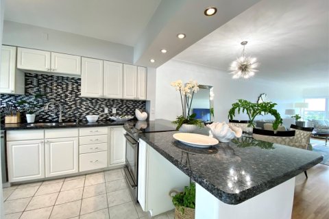 Copropriété à vendre à Lighthouse Point, Floride: 1 chambre, 102.19 m2 № 1979648 - photo 18