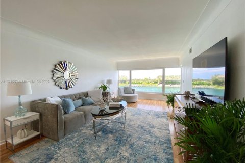 Copropriété à vendre à Lighthouse Point, Floride: 1 chambre, 102.19 m2 № 1979648 - photo 21