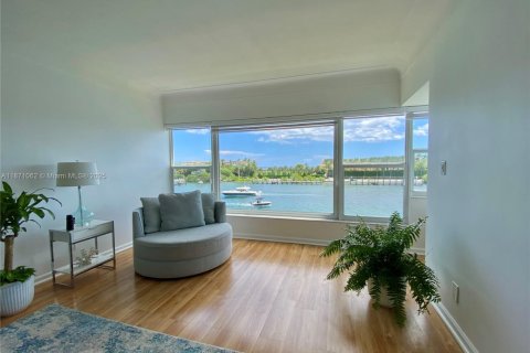 Copropriété à vendre à Lighthouse Point, Floride: 1 chambre, 102.19 m2 № 1979648 - photo 8