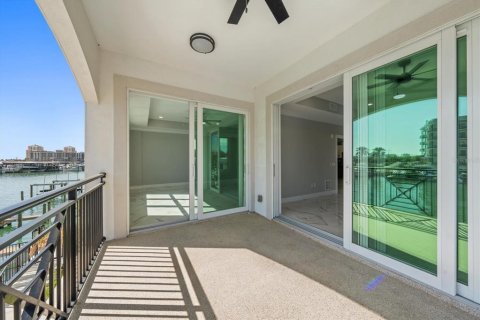 Condo in Clearwater, Florida, 3 bedrooms № 2195379 - photo 9