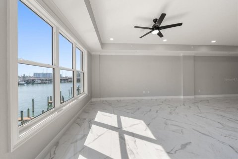 Condo in Clearwater, Florida, 3 bedrooms № 2195379 - photo 10