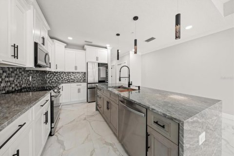 Condo in Clearwater, Florida, 3 bedrooms № 2195379 - photo 5