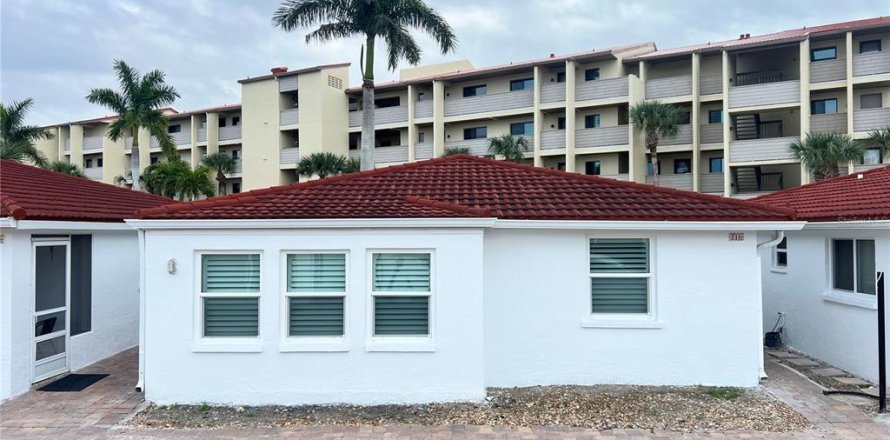 Villa ou maison à Sarasota, Floride 2 chambres, 87.42 m2 № 2125718