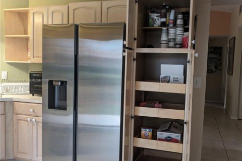 Купить виллу или дом в Хомстед, Флорида 3 спальни, № 1961893 - фото 7