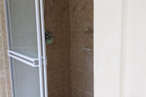 Купить виллу или дом в Хомстед, Флорида 3 спальни, № 1961893 - фото 17