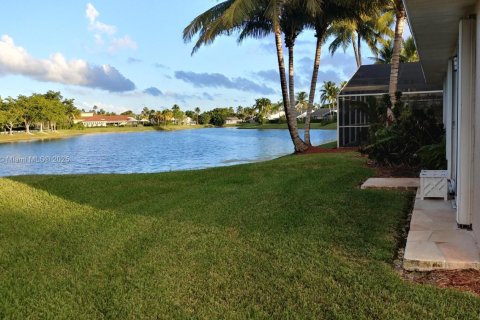 Купить виллу или дом в Хомстед, Флорида 3 спальни, № 1961893 - фото 1