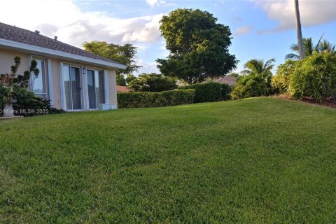 Купить виллу или дом в Хомстед, Флорида 3 спальни, № 1961893 - фото 4