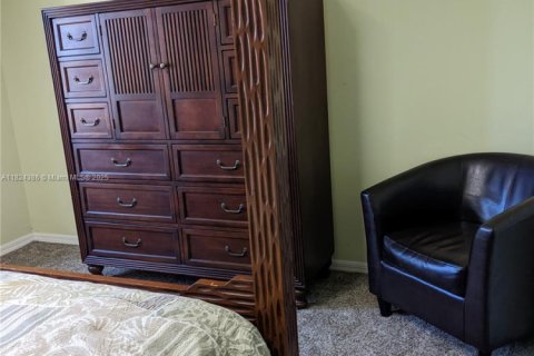 Купить виллу или дом в Хомстед, Флорида 3 спальни, № 1961893 - фото 22