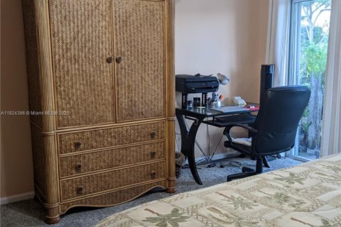 Купить виллу или дом в Хомстед, Флорида 3 спальни, № 1961893 - фото 12