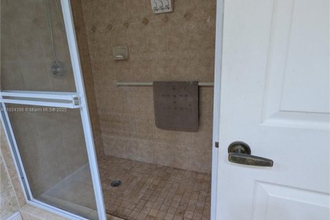 Купить виллу или дом в Хомстед, Флорида 3 спальни, № 1961893 - фото 16