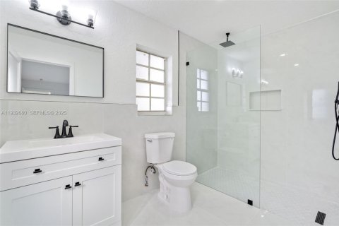 Купить виллу или дом в Лодерхилл, Флорида 3 спальни, 165.92м2, № 1992022 - фото 16