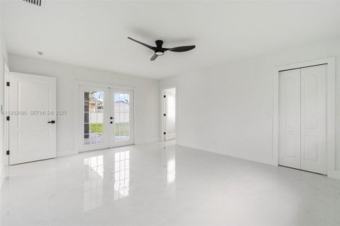 Купить виллу или дом в Лодерхилл, Флорида 3 спальни, 165.92м2, № 1992022 - фото 18