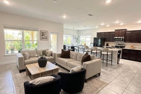 Casa en venta en Dade City, Florida, 4 dormitorios, 204.57 m2 № 2111713 - foto 2
