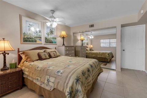 Condo in Bradenton, Florida, 2 bedrooms  № 2150166 - photo 21