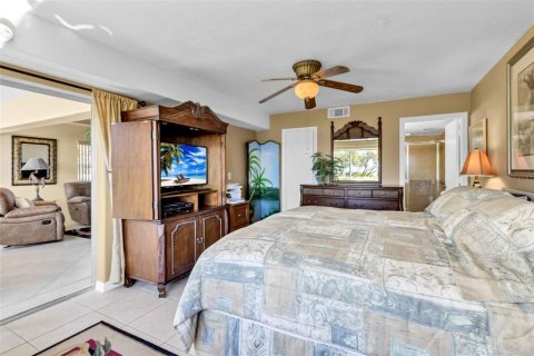 Condo in Bradenton, Florida, 2 bedrooms  № 2150166 - photo 17