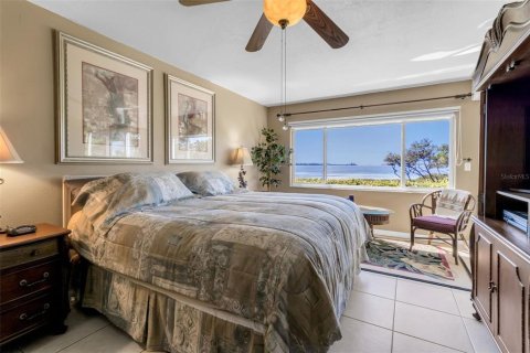 Condo in Bradenton, Florida, 2 bedrooms  № 2150166 - photo 16