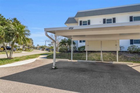 Condo in Bradenton, Florida, 2 bedrooms  № 2150166 - photo 23