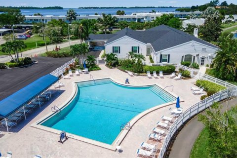 Condo in Bradenton, Florida, 2 bedrooms  № 2150166 - photo 30