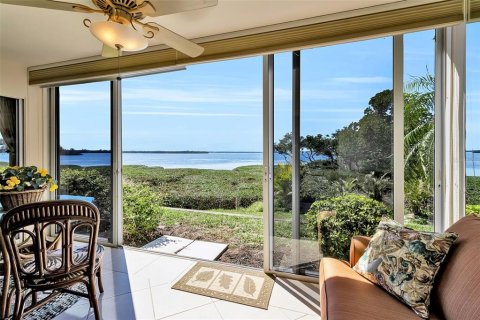 Condo in Bradenton, Florida, 2 bedrooms  № 2150166 - photo 7